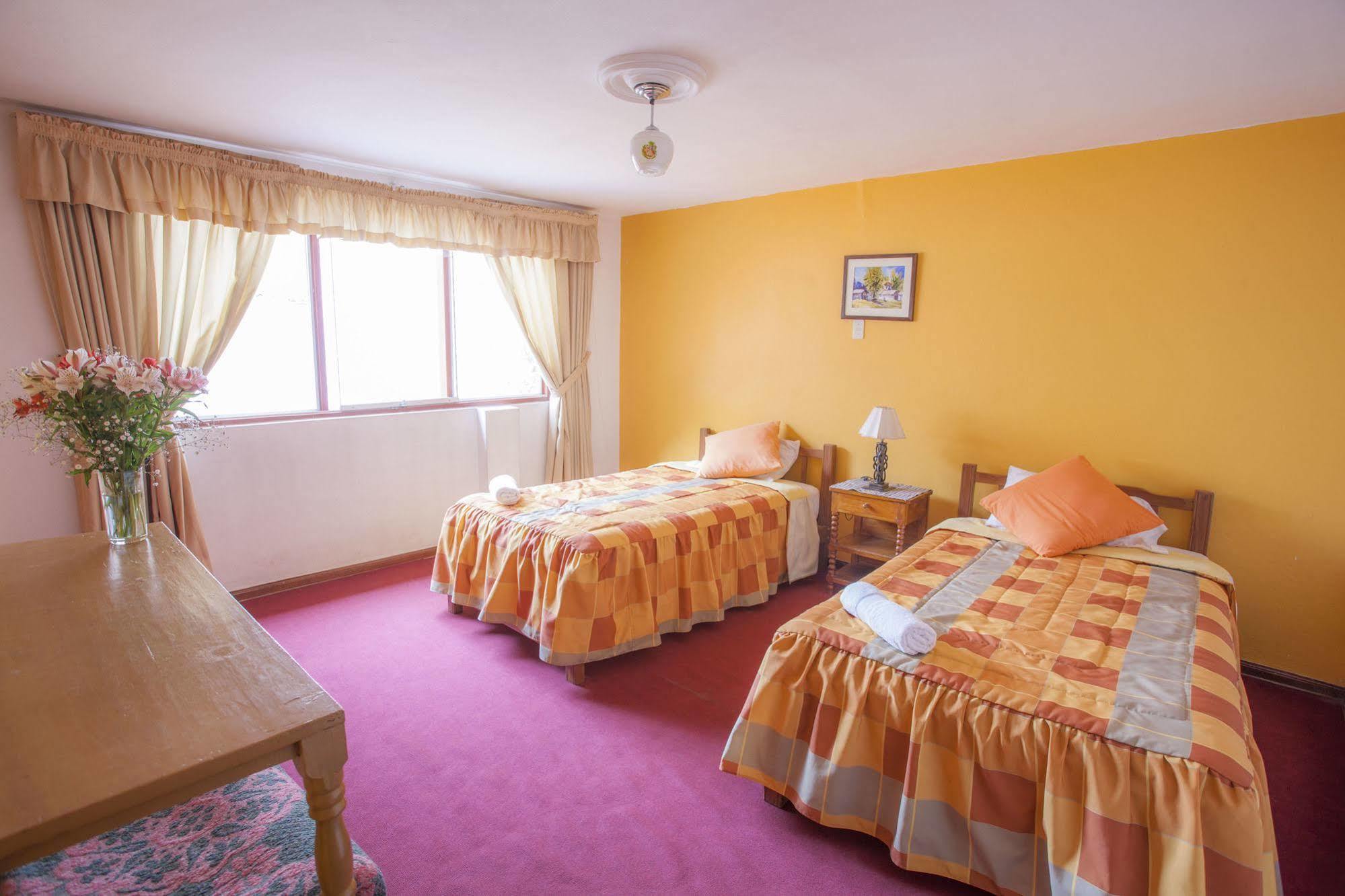 Alojamiento Soledad Bed & Breakfast Huaraz  Exterior photo