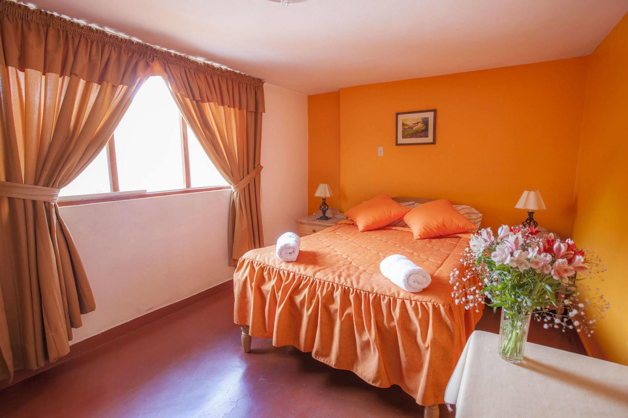 Alojamiento Soledad Bed & Breakfast Huaraz  Exterior photo